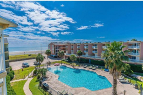 Beach Escape - Top floor Ocean views - Heated pool - Seawall Blvd